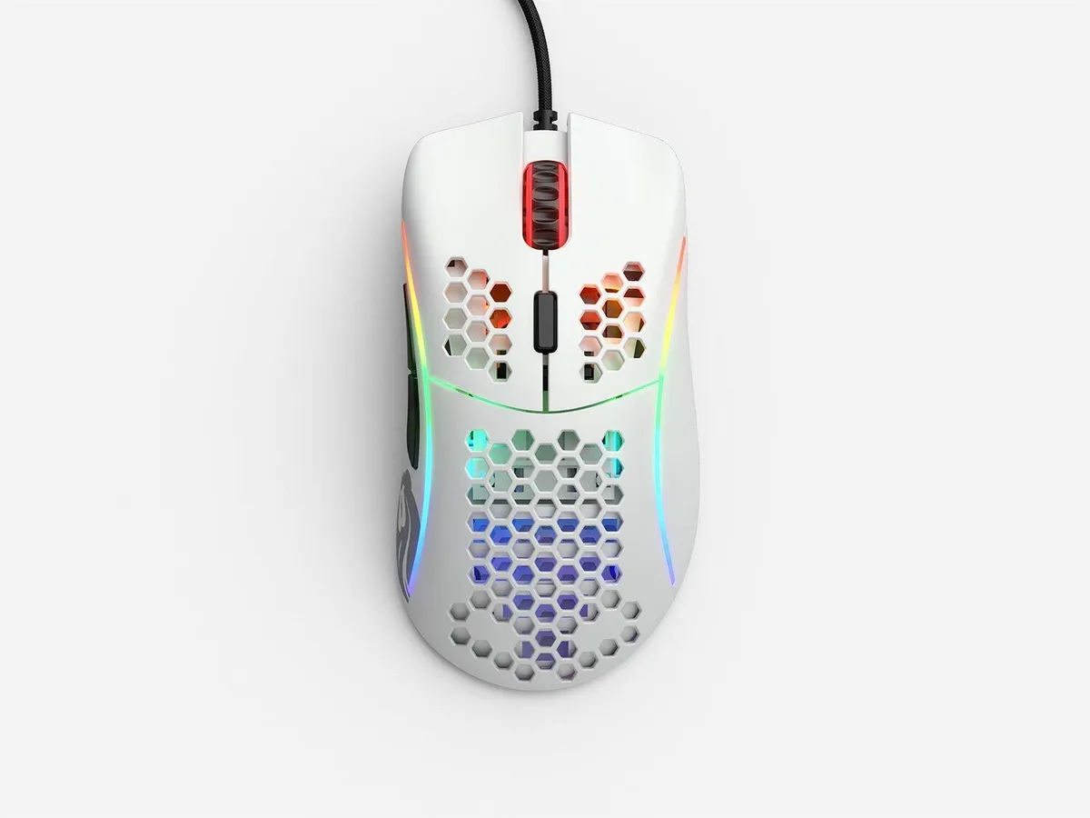 Mouse gaming Glorious PC GD-WHITE cu design ergonomic alb