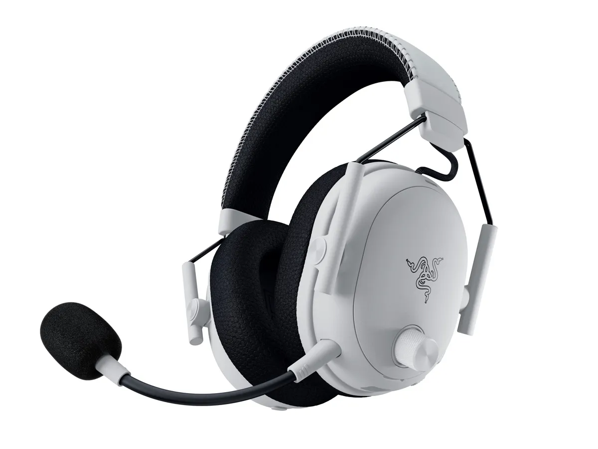 Căști Razer BlackShark V3 Pro albe cu microfon detașabil pentru gaming profesional