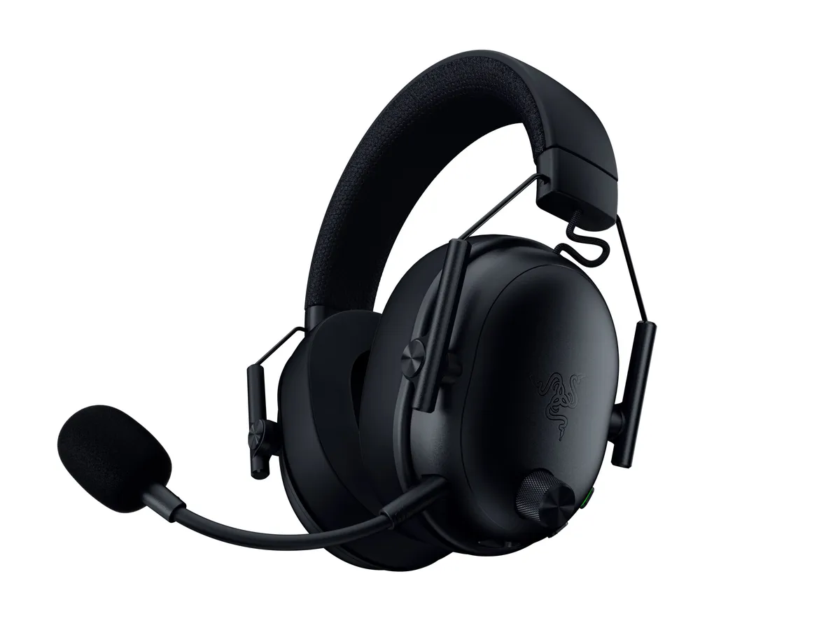 Căști gaming Razer BlackShark V3 wireless în culoare negru cu design ergonomic