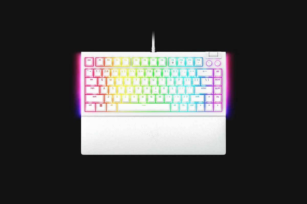 Tastatura mecanică Razer BlackWidow V4 75% în alb cu iluminare RGB