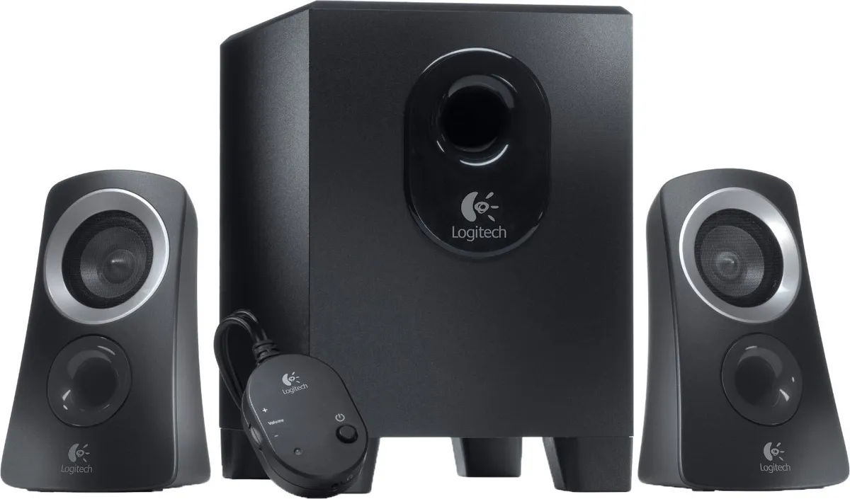 Boxă Logitech Z313 2.1 negru cu subwoofer și difuzoare satelit