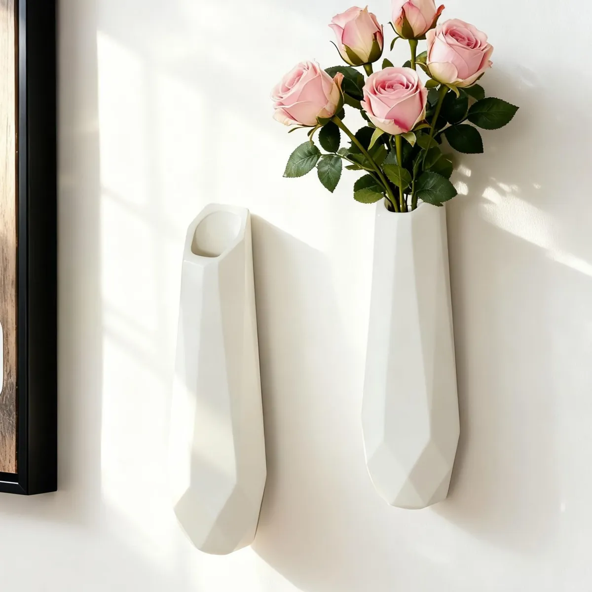 Vază de perete din ceramică albă, design modern, 30cm